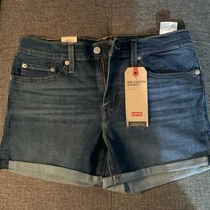 Levi’s Sculpt Hypersoft shorts